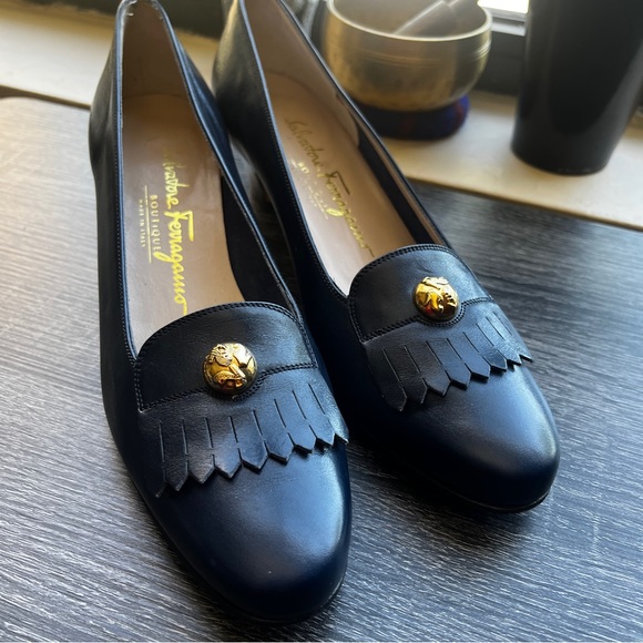 Salvatore Ferragamo Navy Button Detail Logo Fringe Penny Loafers 6.5 2A - Picture 1 of 15